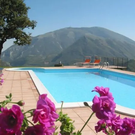 Valley-view Holiday In With Pool